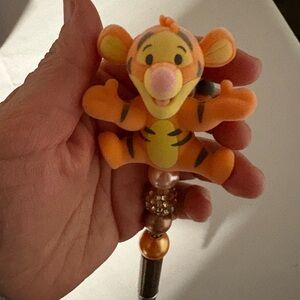 Orange Tigger pen